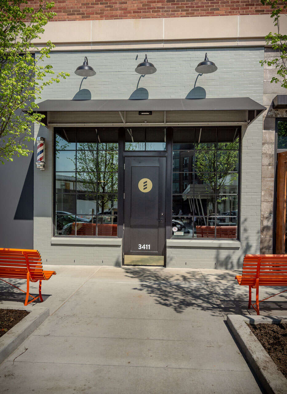 Storefront of Eddy's Barbershop